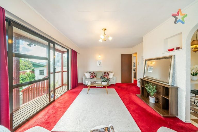 Photo of property in 212a Staithes Drive South, Whitby, Porirua, 5024