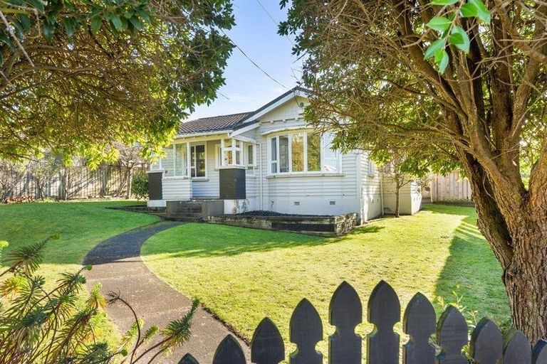 Photo of property in 72 Great North Road, Saint Johns Hill, Whanganui, 4500