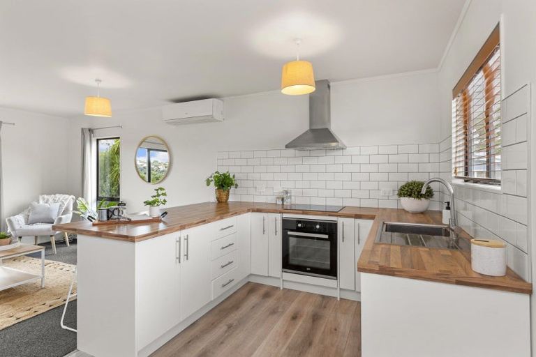 Photo of property in 46 Wallis Street, Raglan, 3225