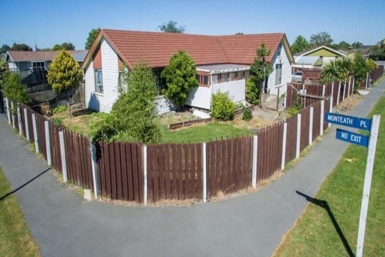 Photo of property in 92 Lowry Avenue, Redwood, Christchurch, 8051