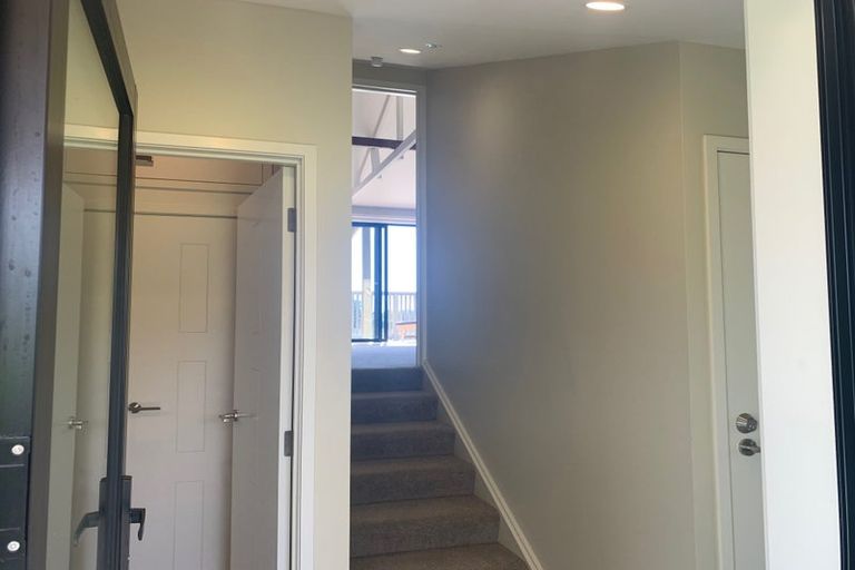 Photo of property in 205 Smart Road, Hillsborough, New Plymouth, 4372