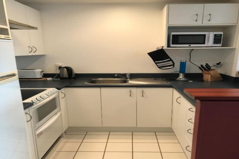 Photo of property in Terrace Heights Apartments, 7c/163 The Terrace, Wellington Central, Wellington, 6011