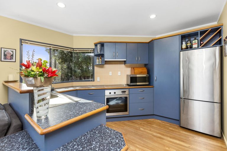 Photo of property in 16 Upper Bow Street, Raglan, 3225