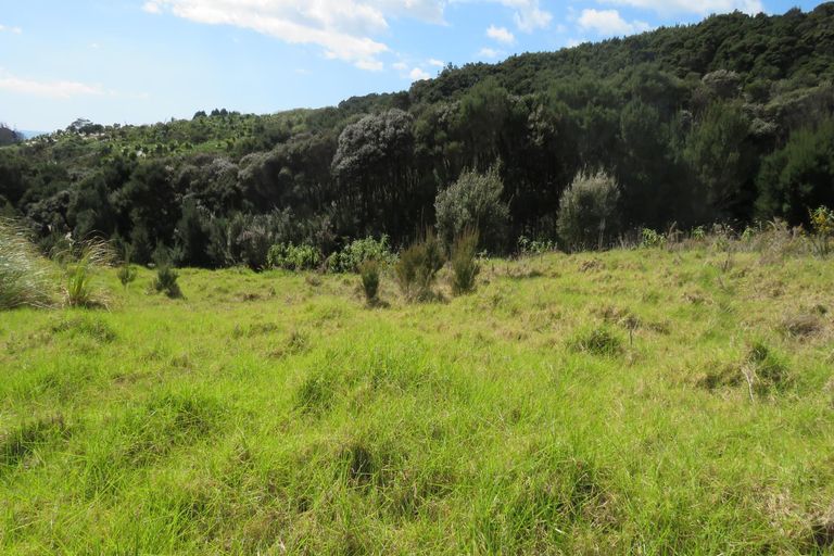 Photo of property in 129 Stratford Drive, Cable Bay, 0420