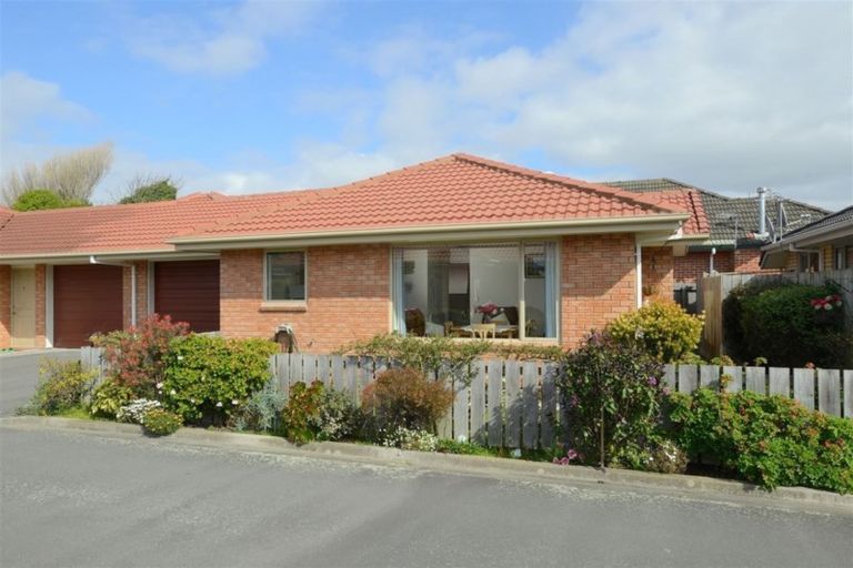 Photo of property in 8/19 Collingwood Street, New Brighton, Christchurch, 8061