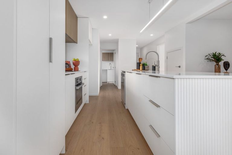 Photo of property in 102 Langdale Avenue, Paraparaumu, 5032