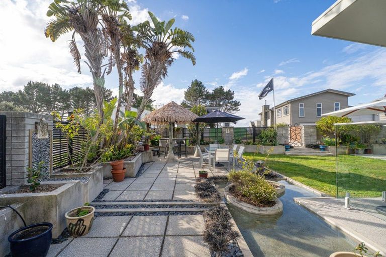 Photo of property in 166 Sands Crescent, Matarangi, Whitianga, 3592