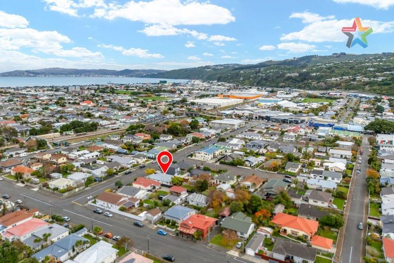 Photo of property in 21 Central Terrace, Alicetown, Lower Hutt, 5010