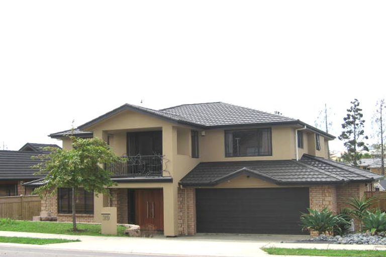 Photo of property in 39 Lake Panorama Drive, Henderson, Auckland, 0612