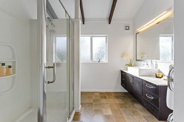 Photo of property in 8 Widmore Drive, Massey, Auckland, 0614