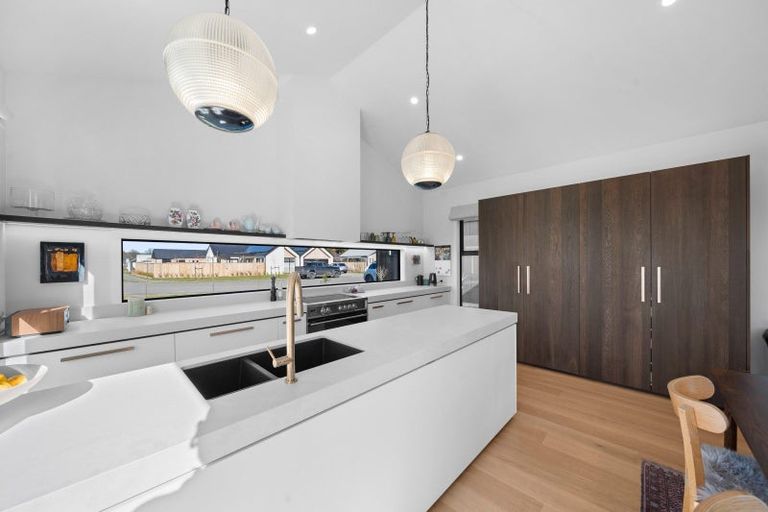 Photo of property in 42 Orchard Road, Greytown, 5712