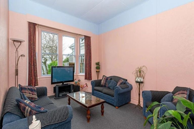 Photo of property in 17 Ormond Road, Whataupoko, Gisborne, 4010