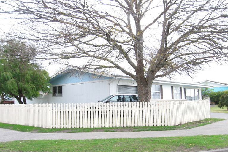 Photo of property in 64 Freyberg Avenue, Tamatea, Napier, 4112