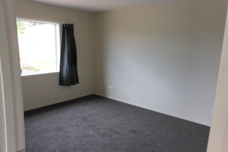Photo of property in 12 Leveloff Road, Paremoremo, Auckland, 0632