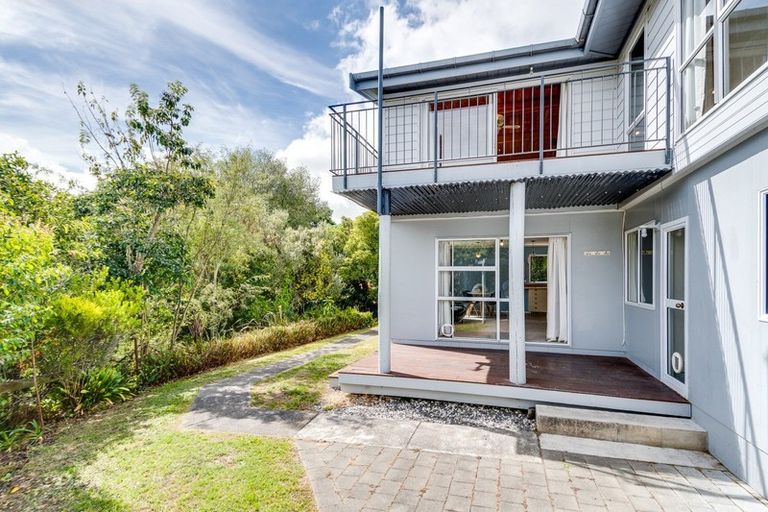 Photo of property in 29 Busby Hill, Havelock North, 4130