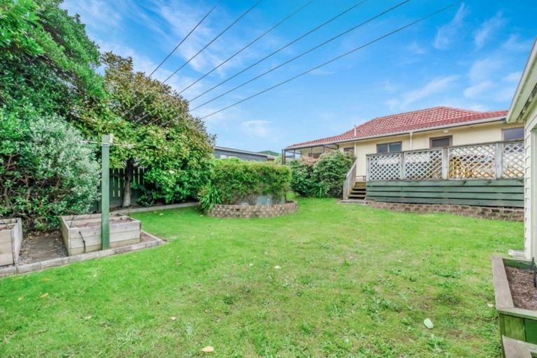 Photo of property in 118 Hillcrest Road, Raumati Beach, Paraparaumu, 5032