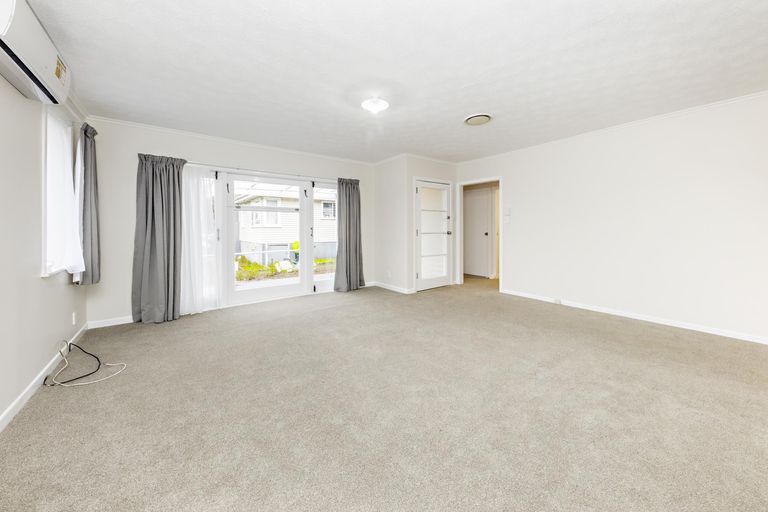 Photo of property in 16 Noel Burnside Road, Wiri, Auckland, 2025