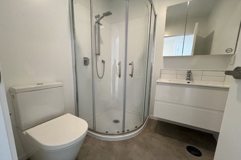 Photo of property in 6 Ngae Place, Mangere East, Auckland, 2024