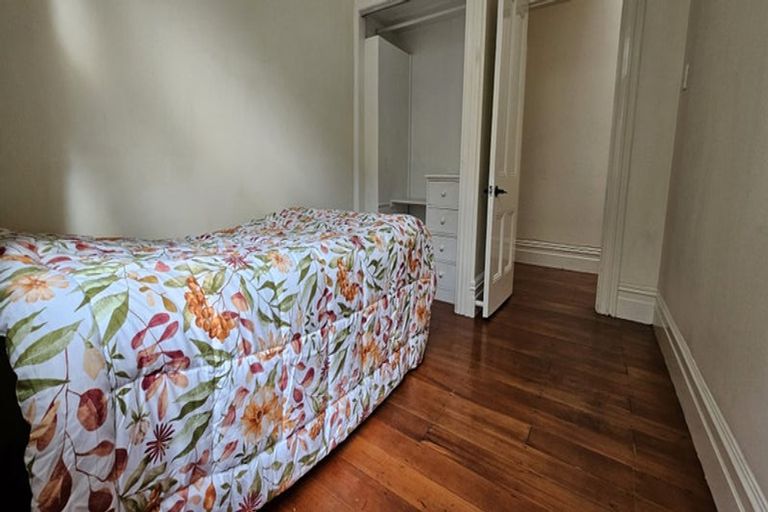 Photo of property in 78 Raroa Road, Kelburn, Wellington, 6012