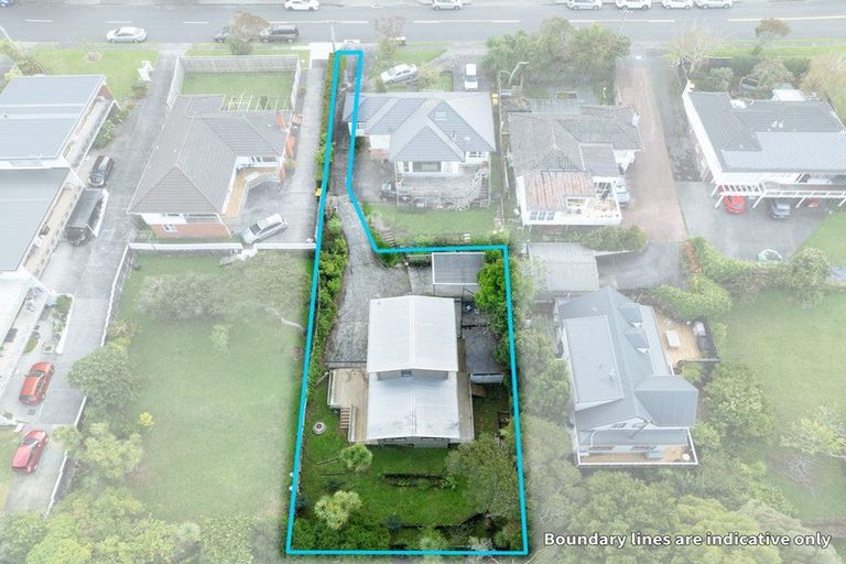 Photo of property in 2/104 Ocean View Road, Northcote, Auckland, 0627