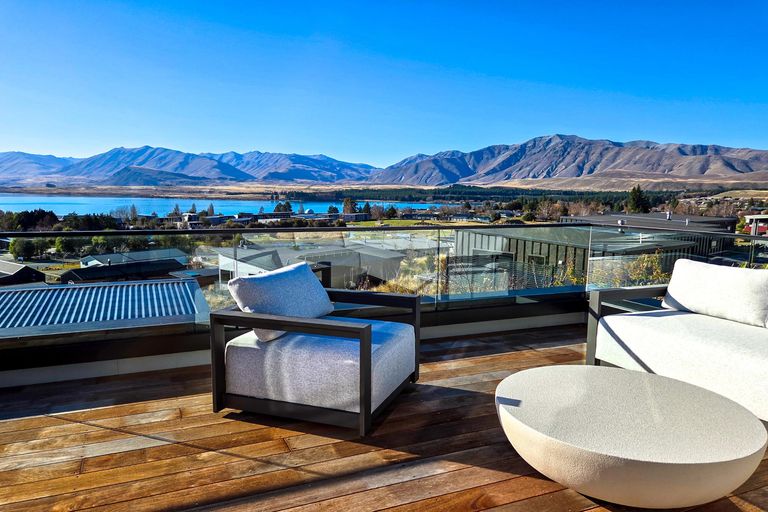 Photo of property in 20 Erebus Place, Lake Tekapo, 7999