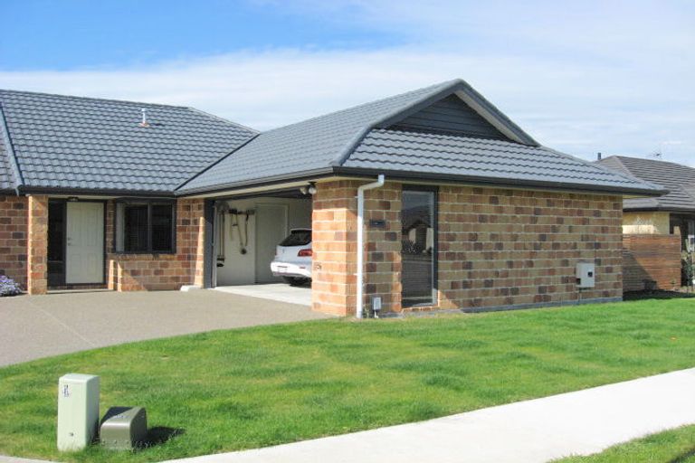 Photo of property in 19 Manhattan Court, Paraparaumu Beach, Paraparaumu, 5032