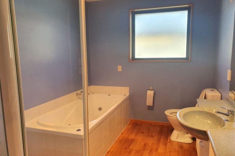 Photo of property in 3 Village Lane, Halswell, Christchurch, 8025