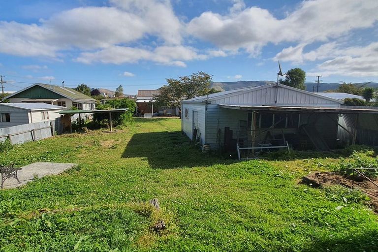 Photo of property in 24 Leonard Street, Waimate, 7924