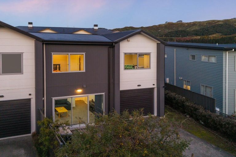 Photo of property in 34 Bluff Road, Kenepuru, Porirua, 5022