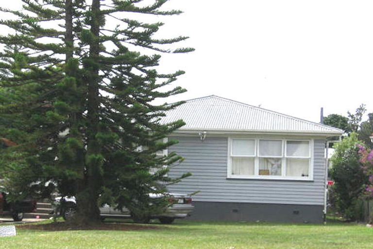 Photo of property in 26 Ranui Avenue, Ranui, Auckland, 0612