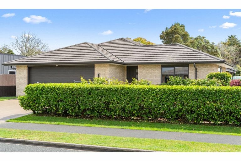 Photo of property in 50 Kedge Drive, Mangawhai, 0505