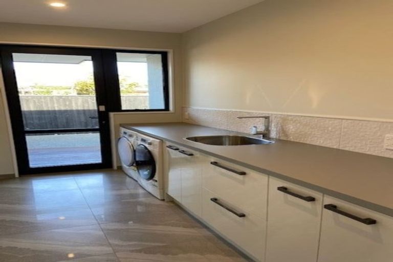 Photo of property in 8 Jozecom Place, Rolleston, 7614