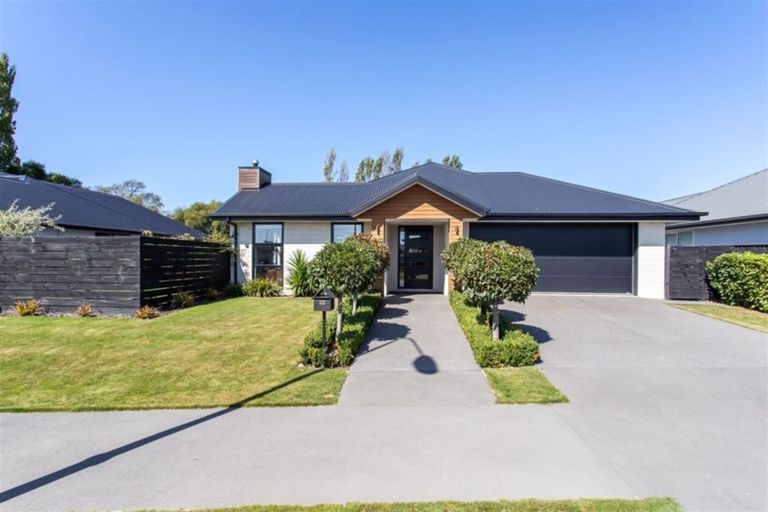 Photo of property in 32 Bronco Drive, Aidanfield, Christchurch, 8025