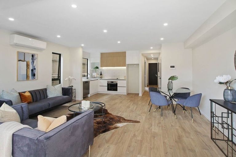 Photo of property in 313b Bucklands Beach Road, Bucklands Beach, Auckland, 2012