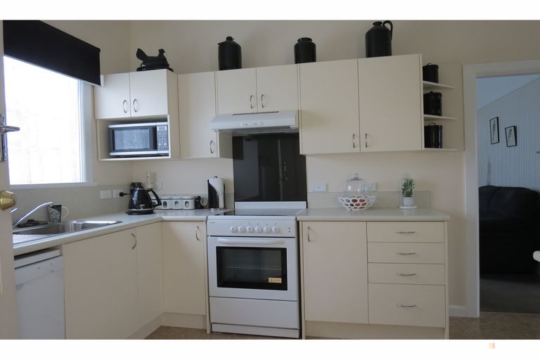 Photo of property in 34 Maltby Avenue, West End, Timaru, 7910