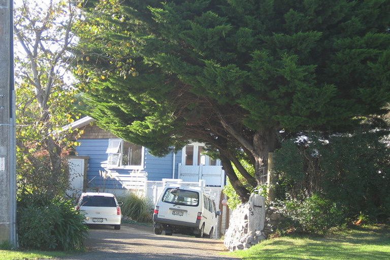 Photo of property in 203 Mazengarb Road, Paraparaumu, 5032