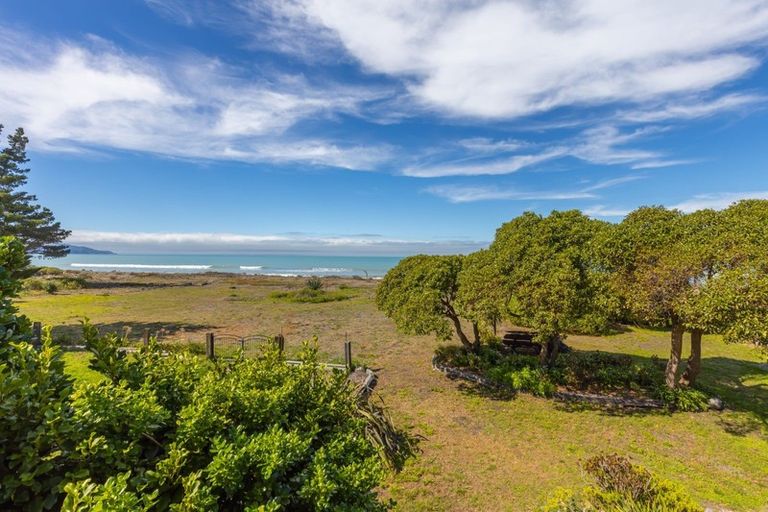 Photo of property in 226 Rarangi Beach Road, Rarangi, Blenheim, 7273