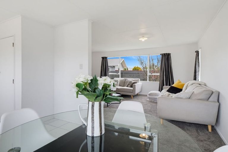 Photo of property in 42 Acacia Street, Kelvin Grove, Palmerston North, 4414