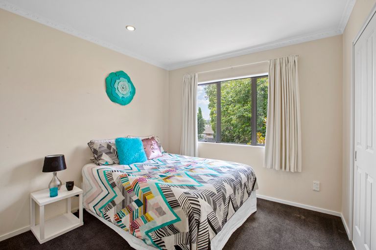 Photo of property in 87b Wallace Road, Mangere Bridge, Auckland, 2022