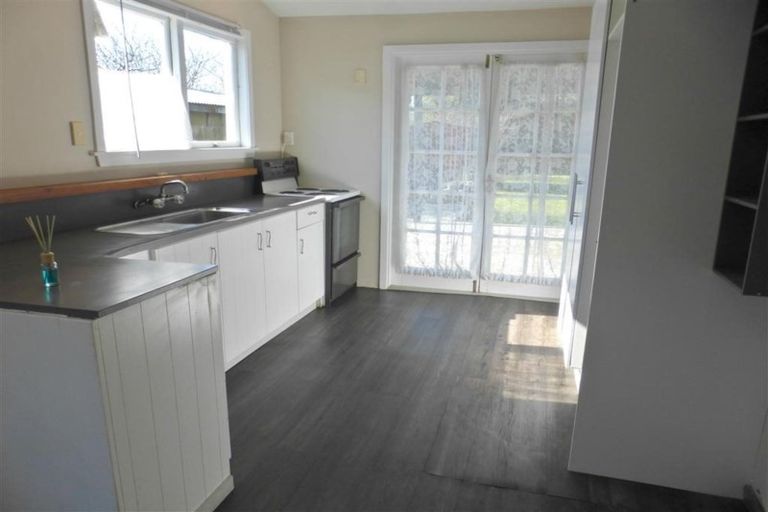 Photo of property in 15 Manning Place, Woolston, Christchurch, 8023