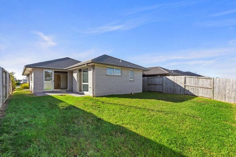 Photo of property in 35 Fontana Street, Papamoa, 3118