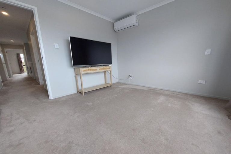 Photo of property in 36 Pukewhero Rise, Westgate, Auckland, 0614