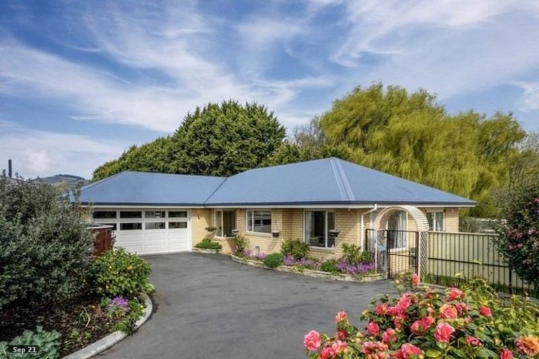 Photo of property in 65 Victors Road, Hoon Hay, Christchurch, 8025