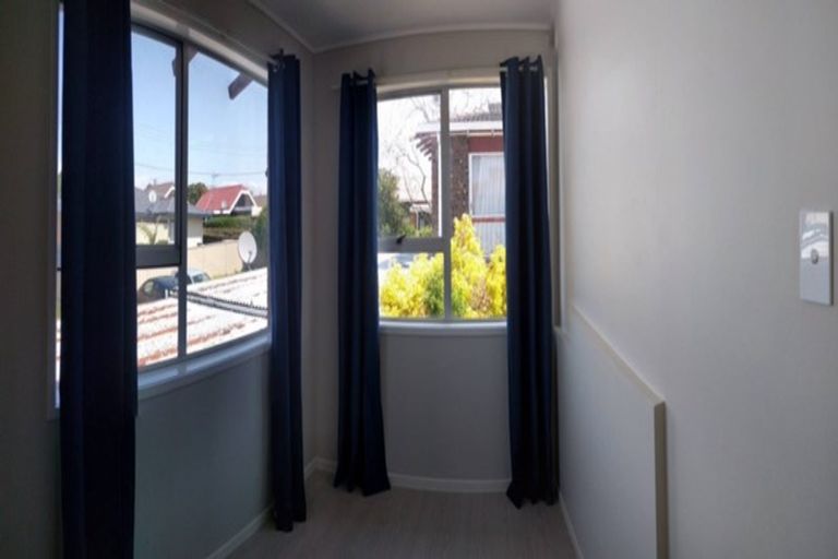 Photo of property in 5/48 Mcleod Road, Henderson, Auckland, 0612