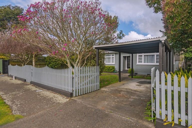 Photo of property in 10 Hardie Street, Hokowhitu, Palmerston North, 4410