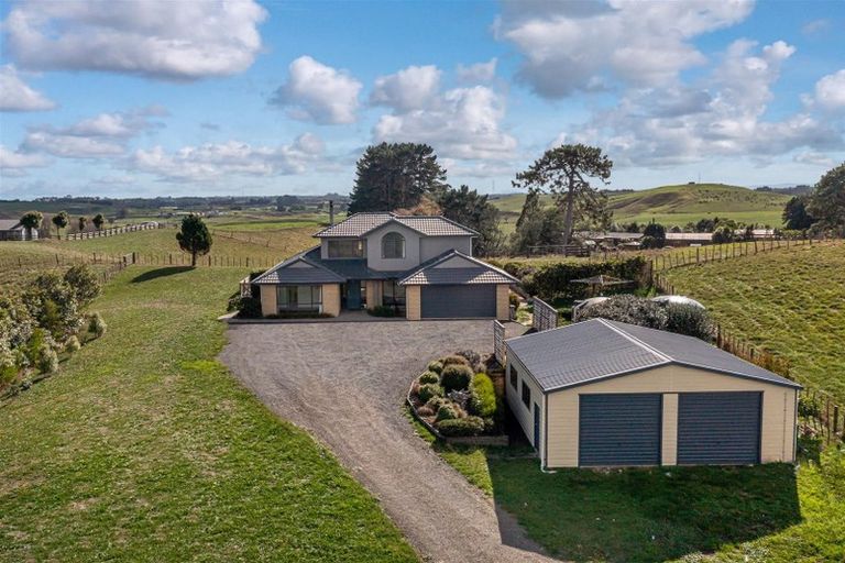 Photo of property in 139 Ostrich Farm Road, Pukekohe, 2676