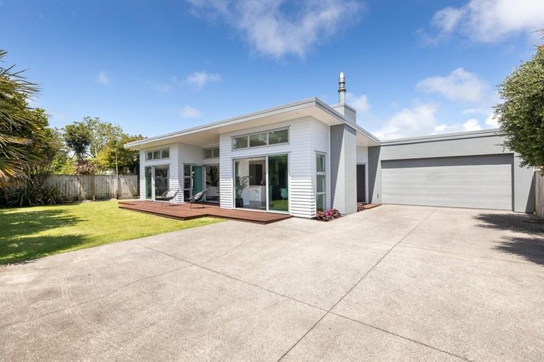 Photo of property in 33a Waimea Street, Westown, New Plymouth, 4310