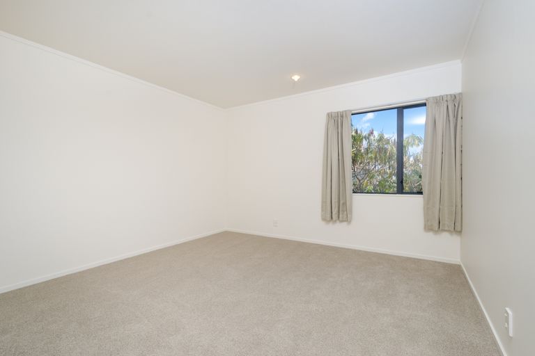 Photo of property in 4 Kora Avenue, Ranui, Auckland, 0612