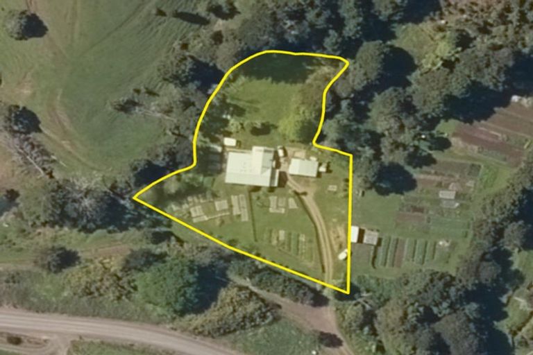 Photo of property in 393 Katui Road, Donnellys Crossing, Dargaville, 0379