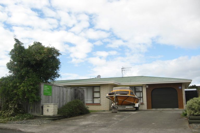 Photo of property in 4 Redwood Place, Te Awanga, 4102